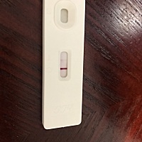 末次月经是5月2-5号，周期27天，今天是月经第一天但是月经没来，大家看看我是不是有了，很担心。