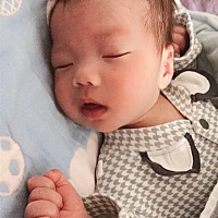 5.1号剖的，今天30天，这两天突然感觉奶水不够，没有以前胀的感觉了，以前两边够一天吃的，现在两边都不...