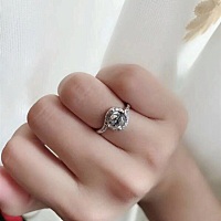 宝妈们你们留胎发了吗？老家这边说胎发辟邪还放掉魂 就用胎发做了戒指