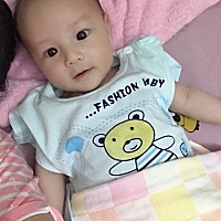 我想安安静静的做个美男子！！别吓我！我会瞪你的！