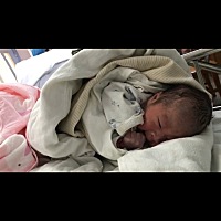 接健康女宝啦，超快顺产，7点开始肚子疼8点多到医院，9.40喜得千金。再痛也值了❤️