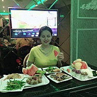 现在吃什么都吐，吐完了身子发软，有气无力的。怎么办