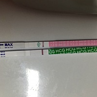 今天排卵第十一天，刚测早早孕大白板，排卵试纸有一条很浅很浅的印，是不是没希望了？……求各位大神指...