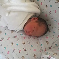 报喜啦！来接健康男宝吧。5月30日晚9点刨宫产男宝6斤2两。说一说我怀孕的症状，仅供参考，因为每个人体...