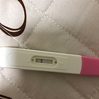 大姨妈还有7天才来，备孕两个月了，这个月是第三个月，5月26号排卵日，前后几天都有交作业，今天实在忍...