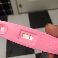 早上用试纸测白板，但是放了一天晚上回来看就是弱阳…有人是这样情况吗？能看出来吗？