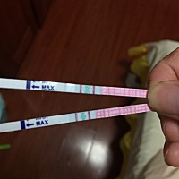 亲们，我排卵期早就过了，应该是明天的血经期，怎么用排卵试纸测，两条线
