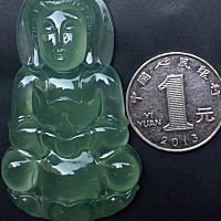 买翡翠大家找我呀，自己家的工厂跟缅甸翡翠拿回来做的 。mianmei230 另外我还会看bazi suanming