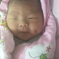 接近预产期，一直都没有反应，很着急，2号晚上做梦梦见一条比人还大的蛇，3号做梦梦见自己见红。4号预产...