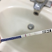 想问下大家，这是水印呢还是说我怀孕了？求解😭😭😭谢谢大家了