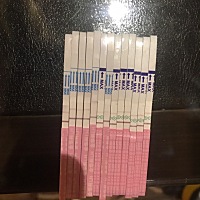 排卵试纸我从5月三十号测到今天都是这个样子，请大家帮我看看是什么原因，是排过了？还是没排？