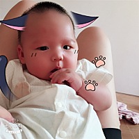 宝宝两个多月