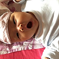 今天宝宝满两个月。打预防针又是针拔出来就不哭了。很勇敢的宝贝。这个月身高58cm 体重10.5斤。