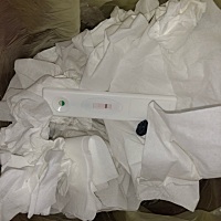 颜色这么浅，肚子胀胀的，腰也酸，不知道是个什么情况