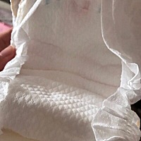 好奇铂金装5D不变芯纸尿裤最适合夏天穿了！纸尿裤又薄又软，宝宝穿着舒服，还很透气，适合夏天穿，不闷...