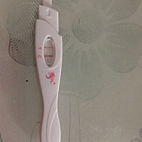5月10号末次月经，今天测试是阳性，圈里朋友帮我看看是不是怀上了？