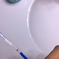 图一昨晚测的，图二今早测的，这是有还是没有呢？😅