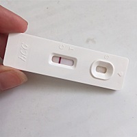 有末次5月16测出好孕的吗？今早测的这样，最近因为家里的事心情也超级差，是不是没有希望了！