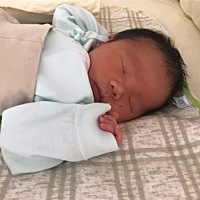 6月6日产下一男宝，7.5斤，顺产