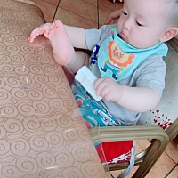 同月龄宝妈看过来，有一样的宝宝吗？十个月了不怎么吃粥吃米粉，总是想吃米糊，以前肉嘟嘟的，最近母乳...