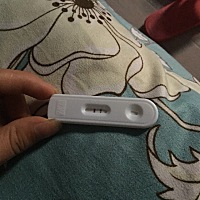 早上刚验的才个把月，就是晚上睡觉难受有点喘不过气，有类似的宝妈也这样吗？