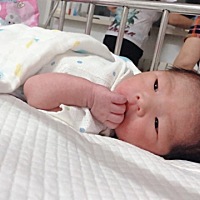 大儿子，阴历5⃣️🈷️1⃣️日，中午1⃣️1⃣️点5⃣️8⃣️分出生，顺产转抛，一切顺利，六斤，不痛 ...