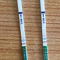 姐妹们帮我看一下这样是怀孕了吗？