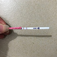 麻烦大家帮我看看这到底是健康还是不健康，第一次测。不太懂。这个是我刚过姨妈测的