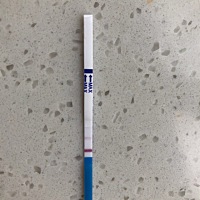 因为昨天走步回来有褐色分泌物，末次月经5.15，我的月经周期很准的，几乎没有推迟过，而且连续五天晨尿...