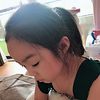 小宝十一天了，坐月子就是吃吃喝喝，然后晒晒我的两个宝贝！