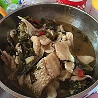 宝妈们，坐月子刚满30天，可以吃辣椒吗？酸菜鱼里面的，以后出月子会不会留下病根啊？