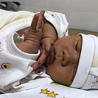 友友说我没晒宝宝图片，现在晒一个😂