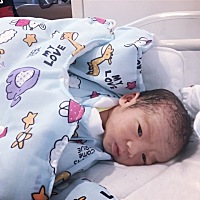 37周。顺 早产了 哎。是个男宝