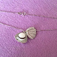 亲手给宝宝制作的胎发母乳纪念品，很美❤️！最特别的礼物给最特别的你🌹