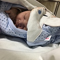 6.19 顺产，侧切，催生一枚男宝 长的跟我一样一样😂老公心里都不平衡了 我爱你快快长大