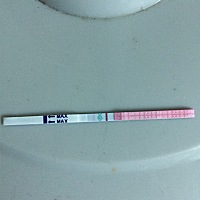 我月经5🈷️31号走的，这两天小腹跟快来大姨妈一样微微胀痛，腰酸酸的，测出来这种情况，