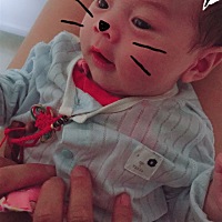 出生26天宝宝一天拉五回可以吃妈咪爱吗？