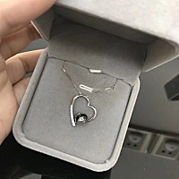 我用胎发做的项链，我婆婆说 现在越来越先进了 胎发还能珍藏起来，他们那时候连照片都没有，别说胎发还...