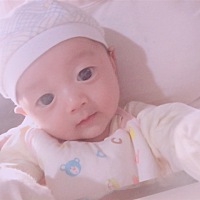 四十多天的小宝贝