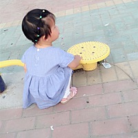 婚产后的女人要更爱自己一点，美好的事情莫过于她长大了，你还年轻