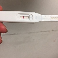 还有3天来月经，这是不是怀孕啊，感觉好谈，