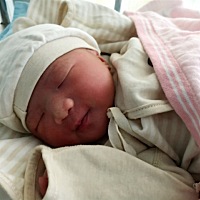 我的小宝贝终于出来了，6斤7两，痛了11小时，终于顺出来了