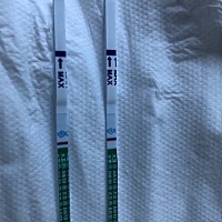 各位宝妈们，帮我看看是意念灰还是真的有点阴影？是不是都是我自己幻想，感觉有点阴影。上月姨妈是26号...