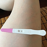 这个是怎么测试的，没有用过说明书掉了，请宝妈们教一下我