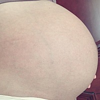 33周1天，肚子不大不小刚刚好，但愿妊娠纹不要找上门