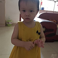 家有儿女，初成长。宝贝妈妈爱你们。