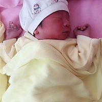 6月26日中午12:00顺产6斤小王子一枚