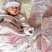 你们坐月子几天洗一次头咩？