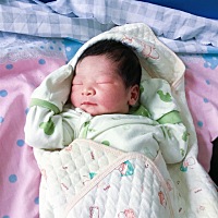来报到啦，男宝一枚。顺产无侧切。7斤1两