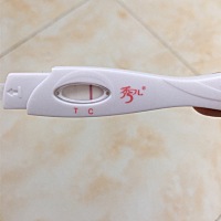 亲，我6月18号左右排卵的，然后今天用验孕棒测试了一下，你们看看这是有了吗？谢谢大家